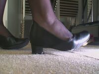 Stepping on the piano pedal with cute beautiful leg model pumps